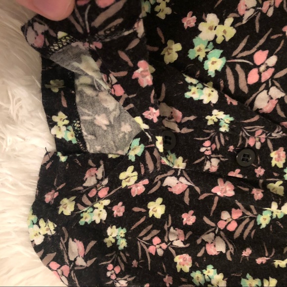 American Eagle Floral Front button Skirt - Picture 4 of 6